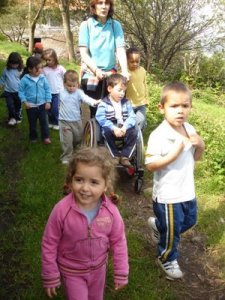 función del auxiliar técnico educativo, cuidador, cuidadora