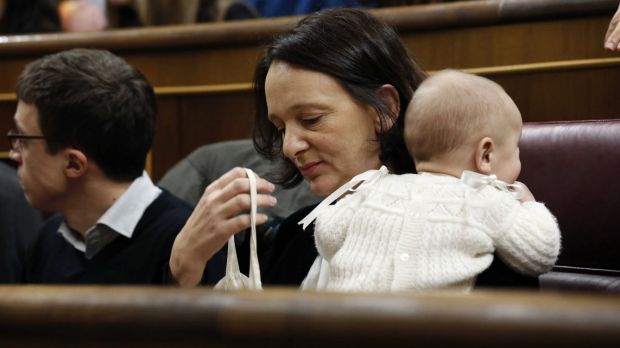 carolina bescansa hijo congreso