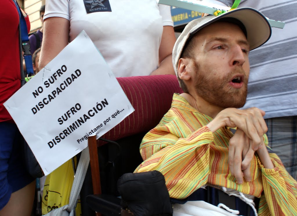 Paco Guzmán: "No sufro discapacidad, sufro discriminación"